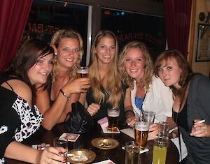 Happen & Stappen Volendam (kroegentocht editie)